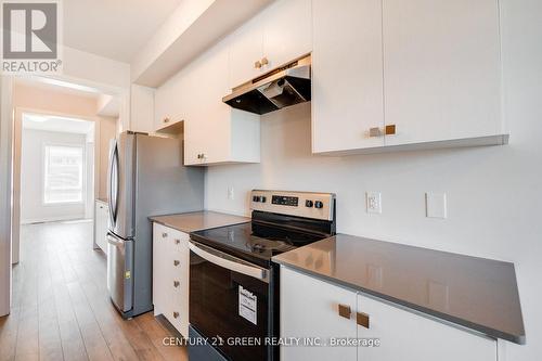 104 - 585 Colborne Street, Brantford, ON - Indoor Photo Showing Kitchen