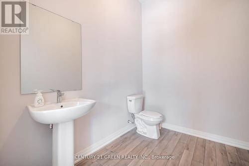 104 - 585 Colborne Street, Brantford, ON - Indoor Photo Showing Bathroom