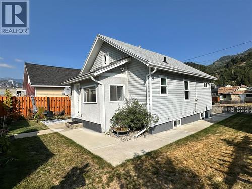 1834 Fifth Avenue, Trail, BC - Outdoor