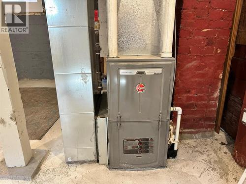 1834 Fifth Avenue, Trail, BC - Indoor Photo Showing Basement