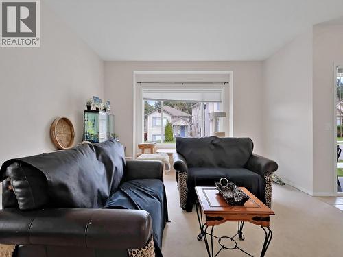 2210 Horizon Drive Unit# 13, West Kelowna, BC - Indoor Photo Showing Living Room