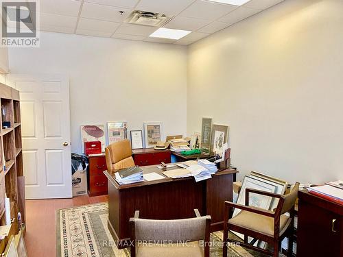 Au 8 & 9 - 140 Woodbridge Avenue, Vaughan, ON 