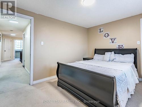 63 Green Bank Drive, Cambridge, ON - Indoor Photo Showing Bedroom