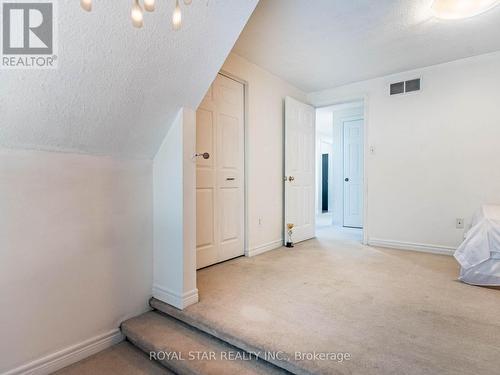 63 Green Bank Drive, Cambridge, ON - Indoor Photo Showing Other Room