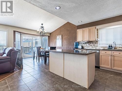 63 Green Bank Drive, Cambridge, ON - Indoor Photo Showing Kitchen