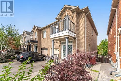 32 ARCO CIRCLE  Vaughan, ON L6A 3Z7
