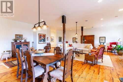 154 William Street, Tay, ON - Indoor Photo Showing Dining Room