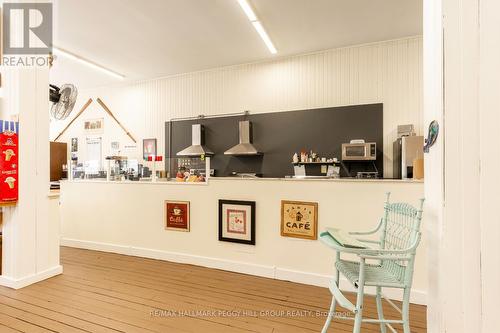 154 William Street, Tay, ON - Indoor Photo Showing Other Room