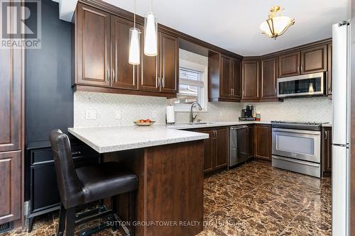 293 London Road, Newmarket, ON - Indoor Photo Showing Kitchen