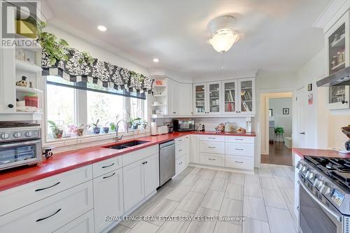 163 Bendamere Avenue, Hamilton, ON - Indoor Photo Showing Kitchen With Double Sink