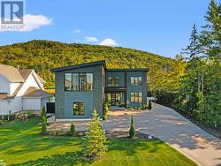 118 BARTON BOULEVARD  Blue Mountains, ON N0H 1J0