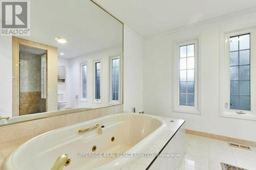 1201 Abbey Road, Pickering, ON - Indoor Photo Showing Bathroom