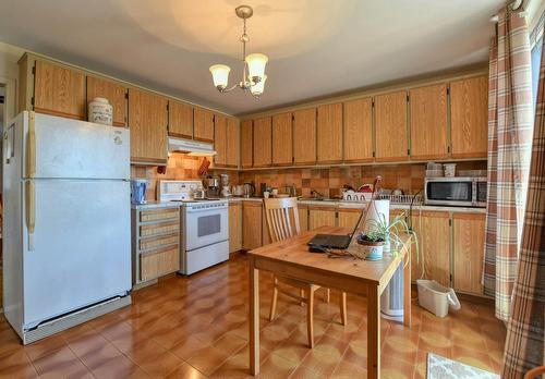 Cuisine - 7294  - 7298 Av. Christophe-Colomb, Montréal (Villeray/Saint-Michel/Parc-Extension), QC - Indoor Photo Showing Kitchen