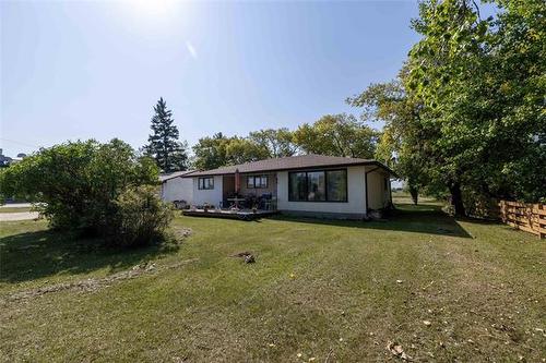 72 7Th Ave, Gimli, MB 