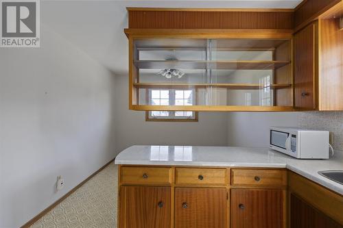 19 Admiral Dr, Sault Ste. Marie, ON - Indoor Photo Showing Kitchen