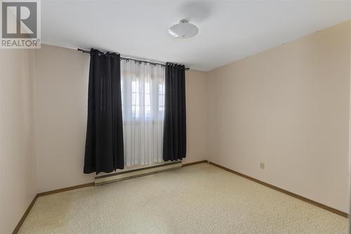 19 Admiral Dr, Sault Ste. Marie, ON - Indoor Photo Showing Other Room