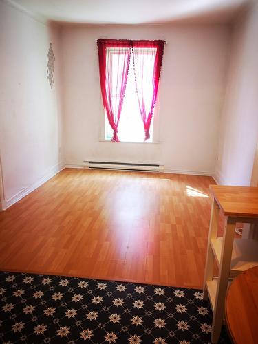 Living room - 1-977 Rue St-André, Montréal (Ville-Marie), QC - Indoor Photo Showing Other Room