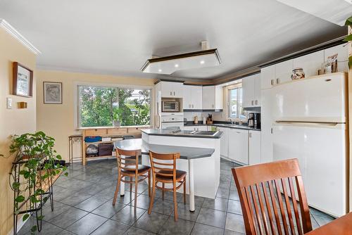 Cuisine - 472 Ch. De La Grande-Côte, Saint-Eustache, QC - Indoor