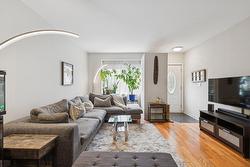 149 Rue Moquin  Longueuil (Le Vieux-Longueuil), QC J4L 4V8