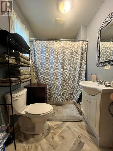 19-21 Cabot Road, Conception Bay South, NL - Indoor Photo Showing Bathroom