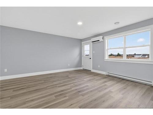 8 Fawcett Ave, Petitcodiac, NB 