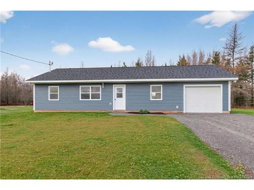 8 Fawcett Ave, Petitcodiac, NB 