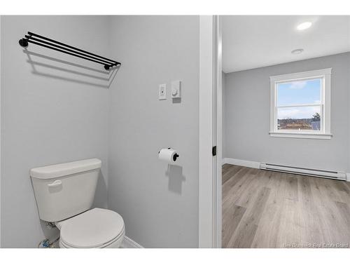 8 Fawcett Ave, Petitcodiac, NB 