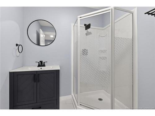 8 Fawcett Ave, Petitcodiac, NB 