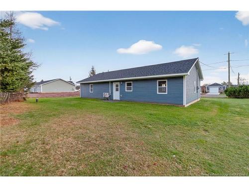8 Fawcett Ave, Petitcodiac, NB 