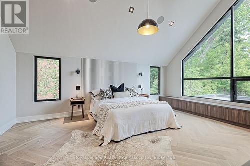 700 Montbeck Crescent, Mississauga, ON - Indoor Photo Showing Bedroom