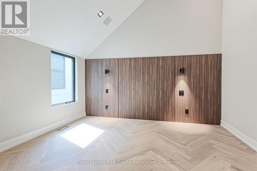 700 Montbeck Crescent, Mississauga, ON - Indoor