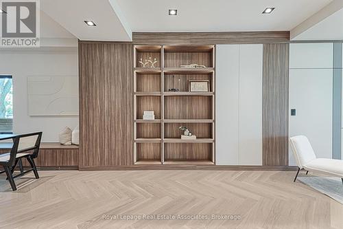 700 Montbeck Crescent, Mississauga, ON - Indoor