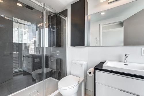 Bathroom - 3911-1188 Rue St-Antoine O., Montréal (Ville-Marie), QC - Indoor Photo Showing Bathroom