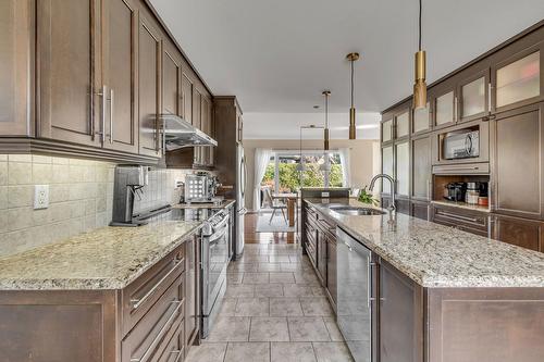 Kitchen - 2820 Rue Marie-Laurence, Lévis (Les Chutes-De-La-Chaudière-Est), QC - Indoor Photo Showing Kitchen With Upgraded Kitchen