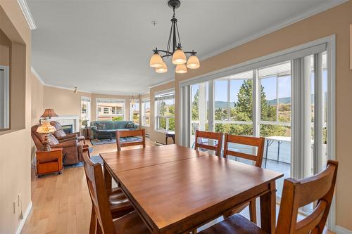 202-3806 35 Avenue, Vernon, BC - Indoor Photo Showing Dining Room