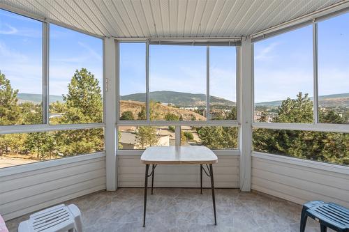 202-3806 35 Avenue, Vernon, BC - Indoor Photo Showing Other Room