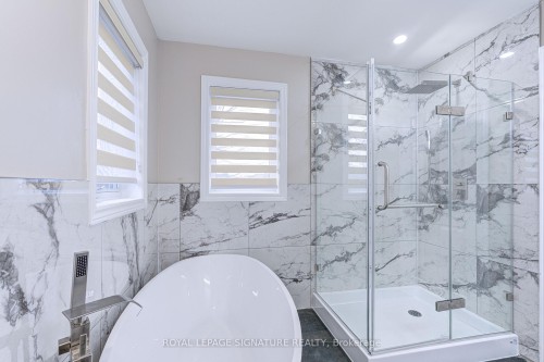 47 Lake Crescent, Barrie, ON - Indoor Photo Showing Bathroom