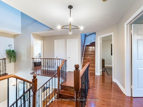 1206 Glenashton Drive, Oakville, ON - Indoor Photo Showing Other Room