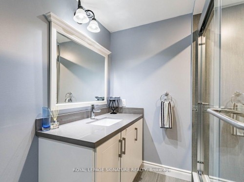 1206 Glenashton Drive, Oakville, ON - Indoor Photo Showing Bathroom