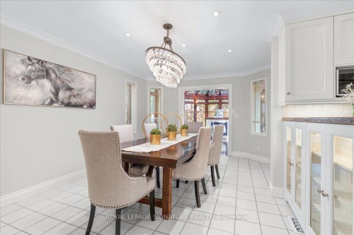 6019 Tillsdown Drive, Mississauga, ON - Indoor Photo Showing Dining Room