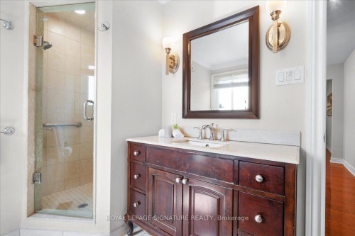 6019 Tillsdown Drive, Mississauga, ON - Indoor Photo Showing Bathroom