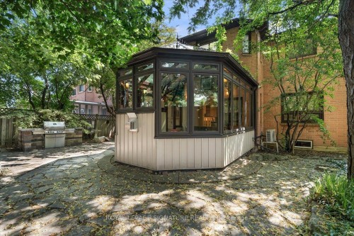 6019 Tillsdown Drive, Mississauga, ON - Outdoor