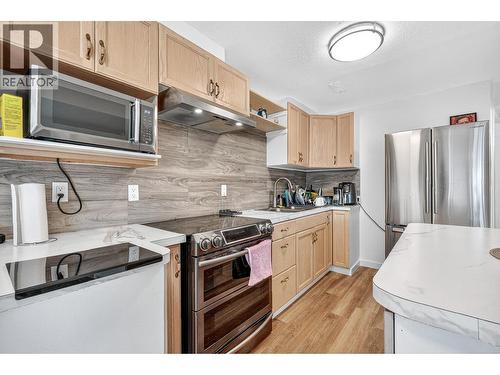 Suite - 4221 Wellington Drive, Vernon, BC - Indoor Photo Showing Kitchen With Double Sink