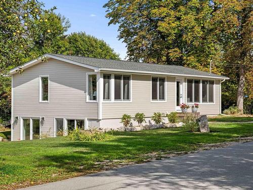 132 Regent Street  Chester, NS B0J 1J0