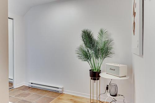 Hall d'entrée/Vestibule - 102-8031 Boul. Lévesque E., Laval (Duvernay), QC - Indoor Photo Showing Other Room