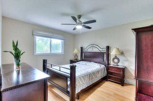 Chambre à coucher - 15 Rue Ash, Dollard-Des-Ormeaux, QC - Indoor Photo Showing Bedroom