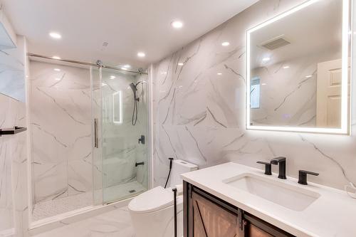 Salle de bains - 15 Rue Ash, Dollard-Des-Ormeaux, QC - Indoor Photo Showing Bathroom