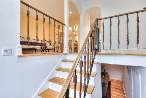 Escalier - 15 Rue Ash, Dollard-Des-Ormeaux, QC - Indoor Photo Showing Other Room