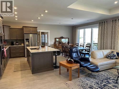 440 Merlot Avenue, Oliver, BC - Indoor