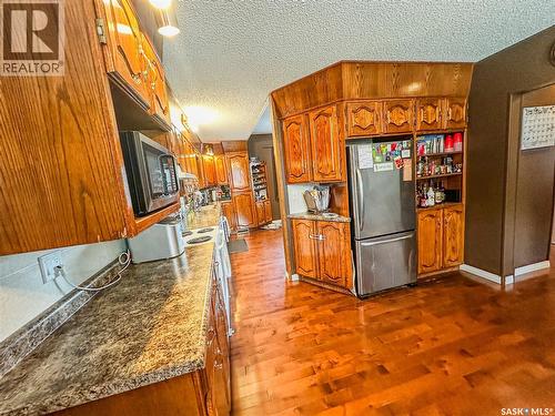 87 Collacott Street W, Yorkton, SK - Indoor Photo Showing Kitchen